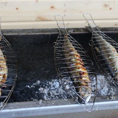 Bild vergrößern: Fisch vom Grill
