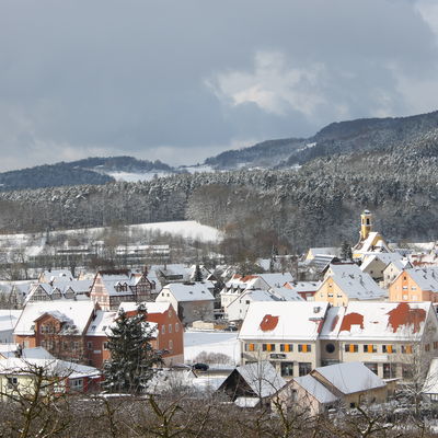 Bild vergrößern: Blick auf Igensdorf und Mitteldorf im Winter