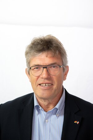 Bild vergr&ouml;&szlig;ern: Hans J&uuml;rgen R&ouml;hrer