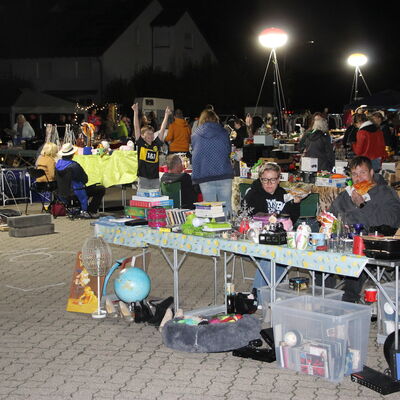 Bild vergr&ouml;&szlig;ern: Nachtflohmarkt 2026
