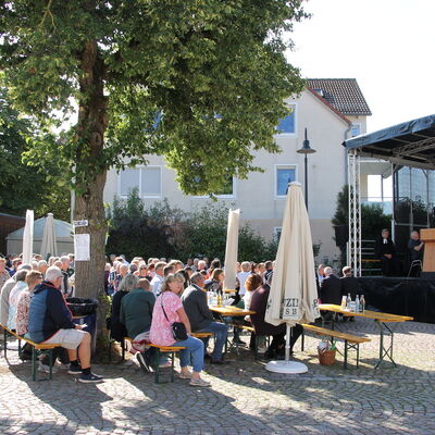 Bild vergr&ouml;&szlig;ern: Festgottesdienst