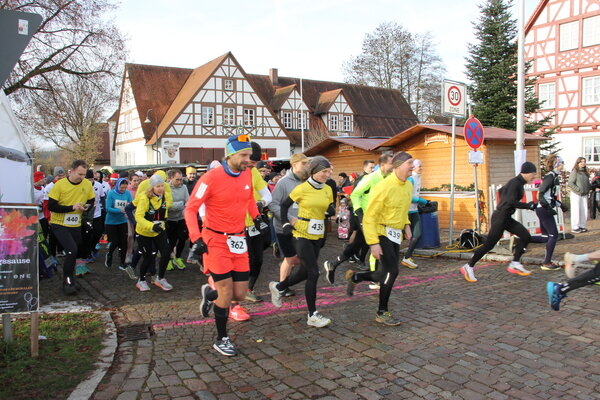 Bild vergr&ouml;&szlig;ern: Adventslauf 2025